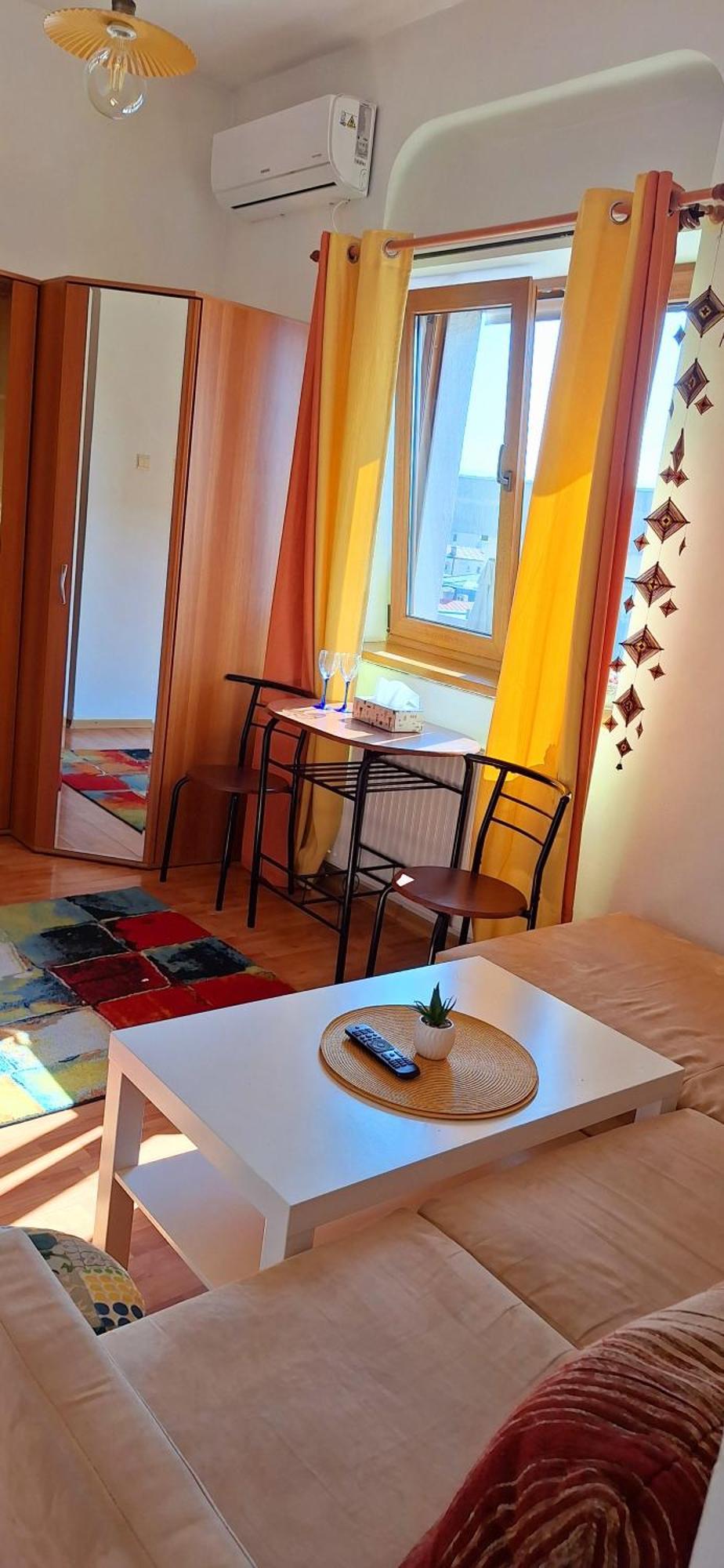 Super Central - Lovely One-Bedroom Apartment On Victoriei Avenue Bukarest Exterior foto