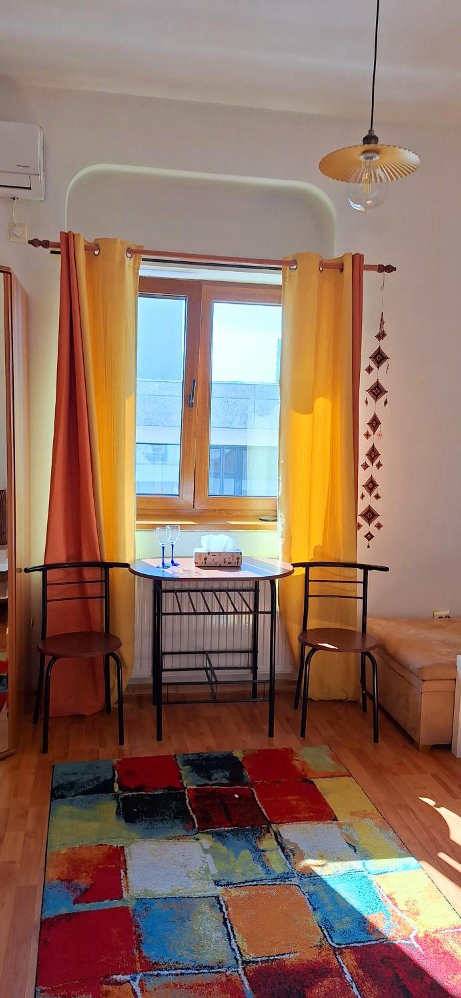 Super Central - Lovely One-Bedroom Apartment On Victoriei Avenue Bukarest Exterior foto